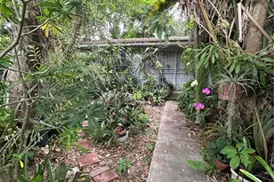 8285 SW 47th St, Miami, FL 33155 - Photo 5