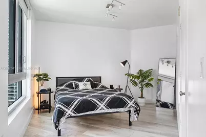 350 S Miami Ave #2108, Miami, FL 33130 - Photo 15