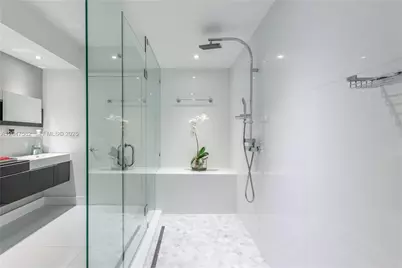 17201 Collins Ave #1807, Sunny Isles Beach, FL 33160 - Photo 15