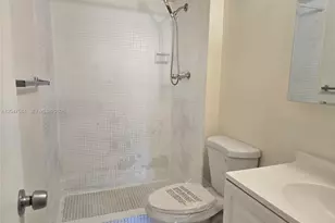 482 NW 165th St Rd, Miami, FL 33169 - Photo 5