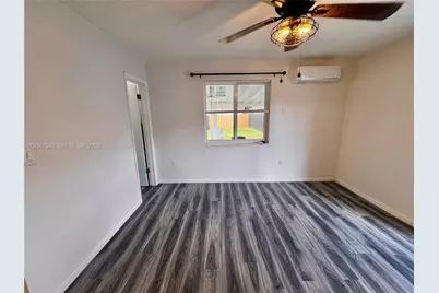 1158 NW 34th Ave #2, Miami, FL 33125 - Photo 3