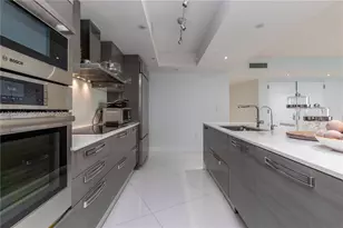 17201 Collins Ave, Sunny Isles Beach, FL 33160 - Photo 9