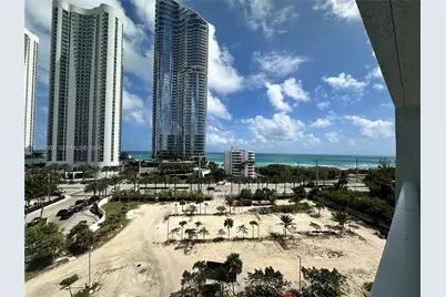 100 Bayview Dr #911, Sunny Isles Beach, FL 33160 - Photo 9