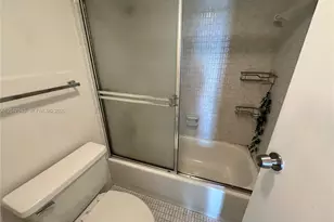 100 Bayview Dr, Sunny Isles Beach, FL 33160 - Photo 7