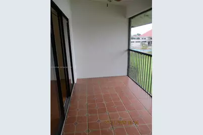 3200 NW 46th St #205, Oakland Park, FL 33309 - Photo 9