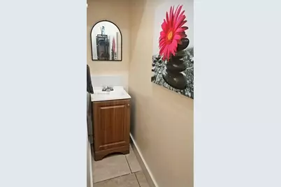 965 NE 146th St #Side Room, North Miami, FL 33161 - Photo 9