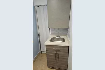 965 NE 146th St #Side Room, North Miami, FL 33161 - Photo 7