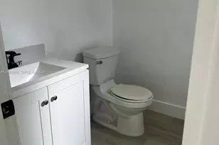 427 Santander Ave, Coral Gables, FL 33134 - Photo 11