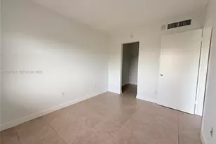 8260 SW 210th St, Cutler Bay, FL 33189 - Photo 11