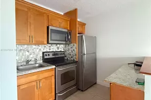 8260 SW 210th St, Cutler Bay, FL 33189 - Photo 1