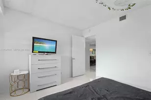 1251 SW 125th Ave, Pembroke Pines, FL 33027 - Photo 19