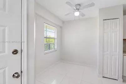 1251 SW 125th Ave #402T, Pembroke Pines, FL 33027 - Photo 11