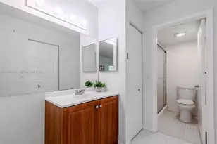 1251 SW 125th Ave, Pembroke Pines, FL 33027 - Photo 15
