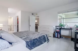 1251 SW 125th Ave, Pembroke Pines, FL 33027 - Photo 5