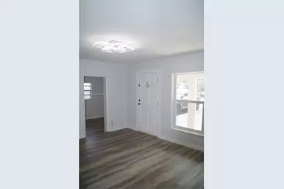 5465 N Andrews Ave, Oakland Park, FL 33309 - Photo 3