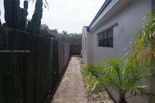 5465 N Andrews Ave, Oakland Park, FL 33309 - Photo 27