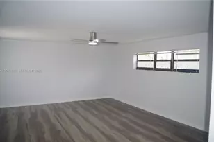 5465 N Andrews Ave, Oakland Park, FL 33309 - Photo 9