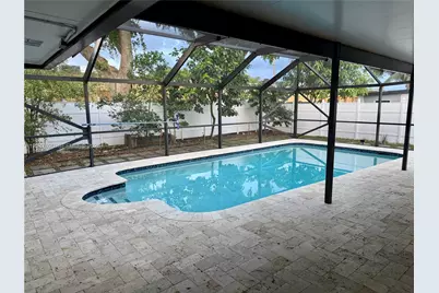 9110 NW 18th Ct, Pembroke Pines, FL 33024 - Photo 3