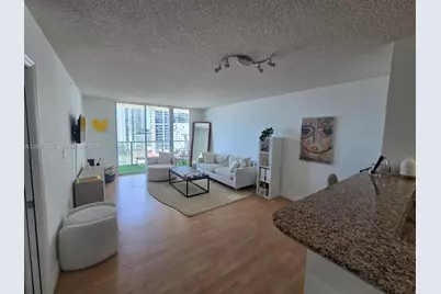 1155 Brickell Bay Dr #1005, Miami, FL 33131 - Photo 5