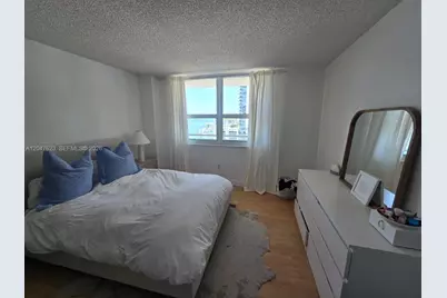 1155 Brickell Bay Dr #1005, Miami, FL 33131 - Photo 9