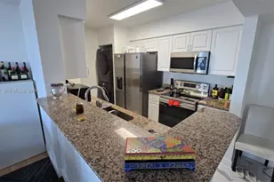 1155 Brickell Bay Dr, Miami, FL 33131 - Photo 3