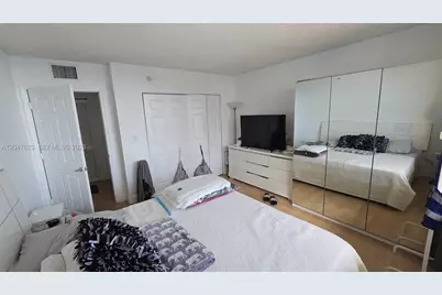 [Address not provided], Miami, FL 33131 - Photo 9