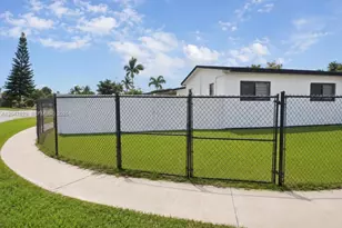 10955 SW 223rd St, Miami, FL 33170 - Photo 11
