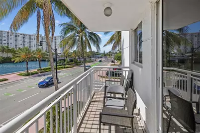 3901 Indian Creek Dr #309, Miami Beach, FL 33140 - Photo 5