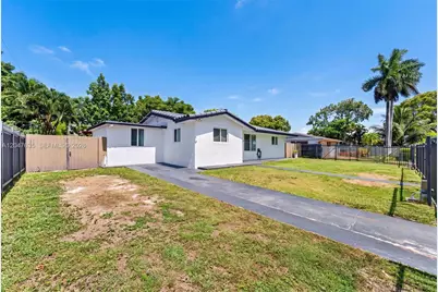 17841 SW 112th Pl, Miami, FL 33157 - Photo 3