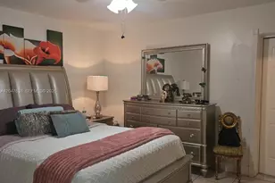 8805 NW 113th St, Hialeah Gardens, FL 33018 - Photo 19