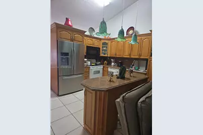 8805 NW 113th St, Hialeah Gardens, FL 33018 - Photo 13