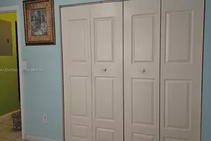 8805 NW 113th St, Hialeah Gardens, FL 33018 - Photo 25