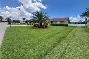 3207 SE 1st Pl, Cape Coral, FL 33904 - Photo 5