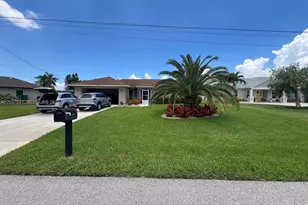 3207 SE 1st Pl, Cape Coral, FL 33904 - Photo 3