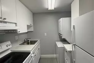 1933 SW 7th St, Miami, FL 33135 - Photo 17