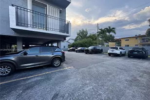 1933 SW 7th St, Miami, FL 33135 - Photo 5