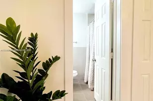 1040 Lenox Ave., Miami Beach, FL 33139 - Photo 11