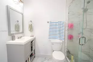 525 E 24th St, Hialeah, FL 33013 - Photo 9