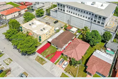 525 E 24th St, Hialeah, FL 33013 - Photo 21