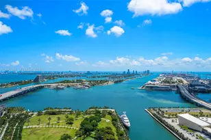 900 Biscayne Blvd, Miami, FL 33132 - Photo 1