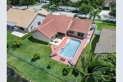 16203 NW 8th Dr, Pembroke Pines, FL 33028 - Photo 43