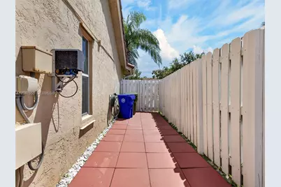 16203 NW 8th Dr, Pembroke Pines, FL 33028 - Photo 39