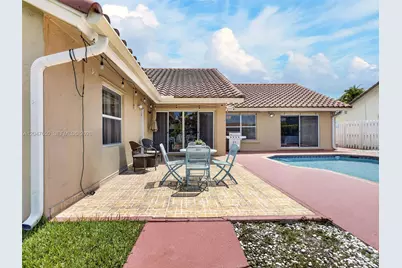 16203 NW 8th Dr, Pembroke Pines, FL 33028 - Photo 37