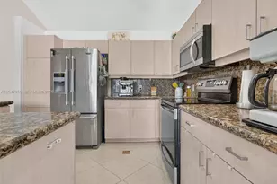 16203 NW 8th Dr, Pembroke Pines, FL 33028 - Photo 27