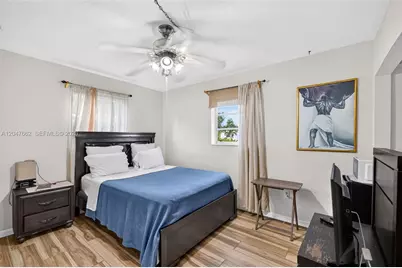 721 N 69th Ave, Hollywood, FL 33024 - Photo 15
