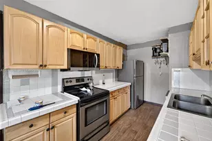721 N 69th Ave, Hollywood, FL 33024 - Photo 21