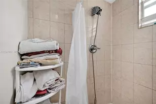 721 N 69th Ave, Hollywood, FL 33024 - Photo 31