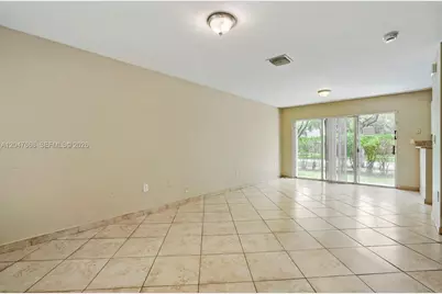 2296 NW 170th Ave, Pembroke Pines, FL 33028 - Photo 19