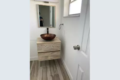 7900 Tatum Waterway Dr #305, Miami Beach, FL 33141 - Photo 15
