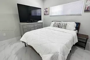 320 SW 29th Rd, Miami, FL 33129 - Photo 13